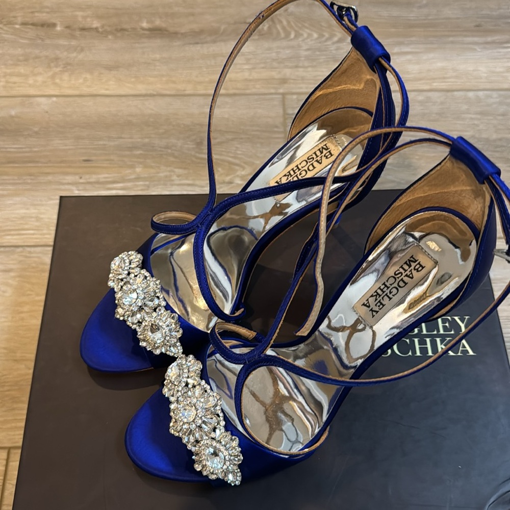 NEW BADGLEY MISCHKA Rhinestone royal blue open toe gorgeous heel